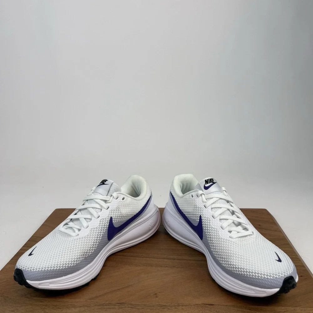 New NIB Womens Nike Revolution‎ 8 White Atheltic Running Sneakers Shoes Size 6 W